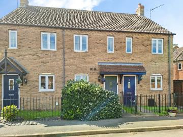 2 bedroom terraced house for sale