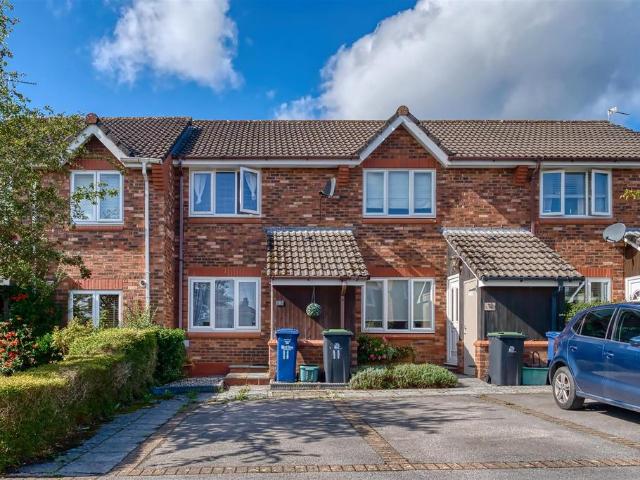 2 bedroom terraced house for sale