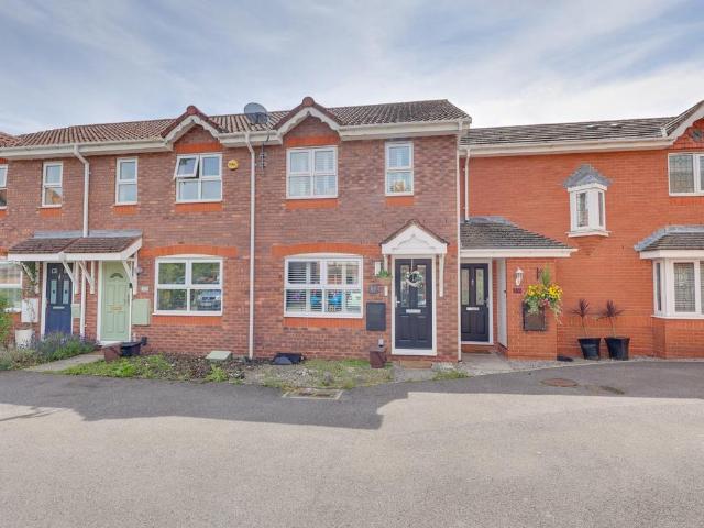 2 bedroom terraced house for sale