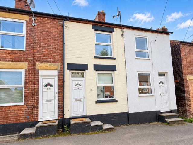 2 bedroom terraced house for sale