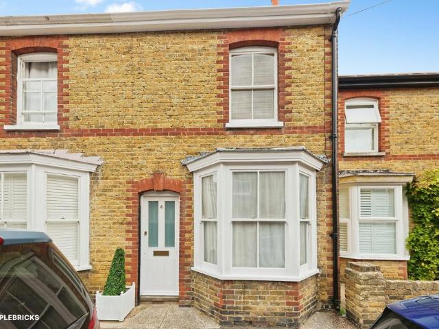 2 bedroom terraced house for sale