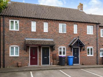 2 bedroom terraced house for sale