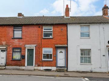 2 bedroom terraced house for sale