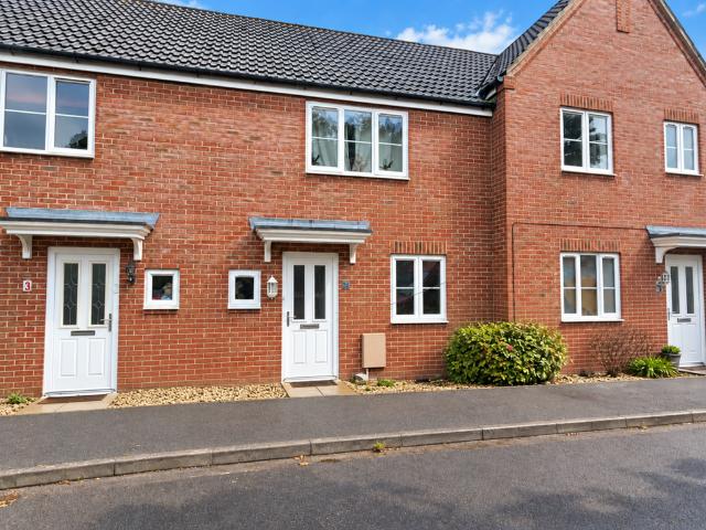 2 bedroom terraced house for sale