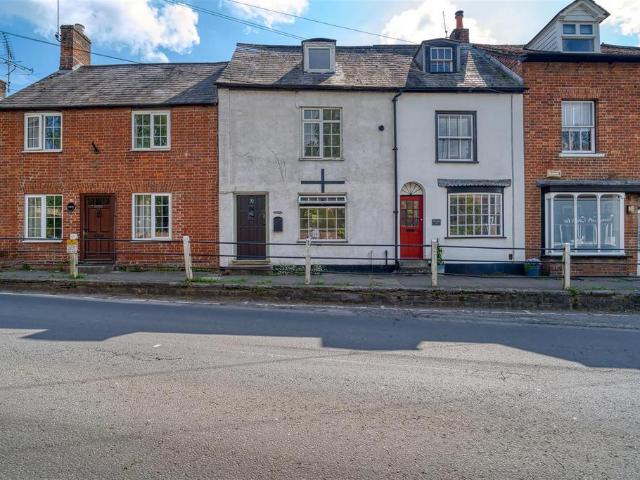 2 bedroom terraced house for sale