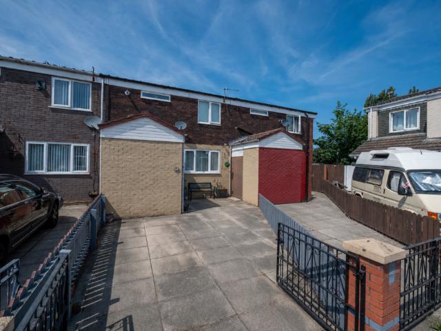 2 bedroom terraced house for sale