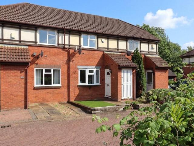 2 bedroom terraced house for sale