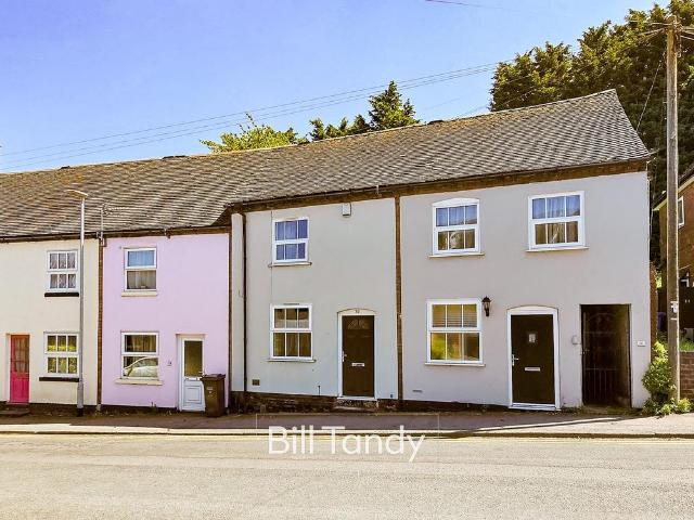2 bedroom terraced house for sale