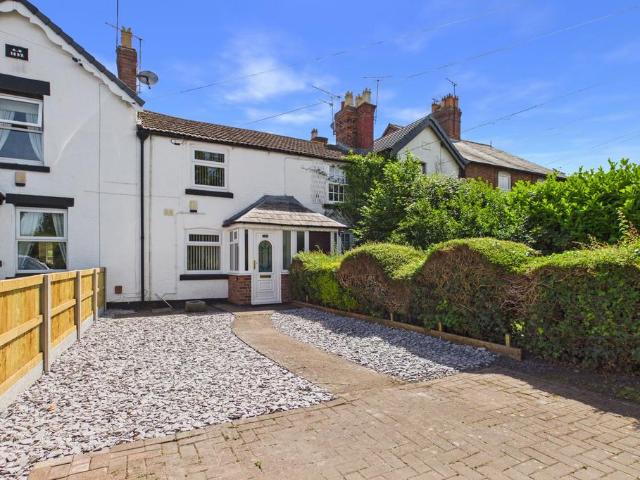 2 bedroom terraced house for sale