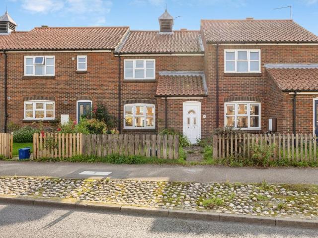 2 bedroom terraced house for sale