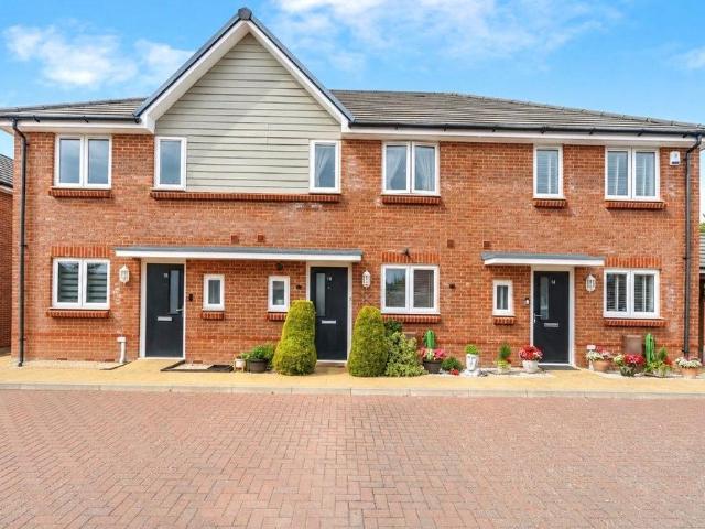 2 bedroom terraced house for sale