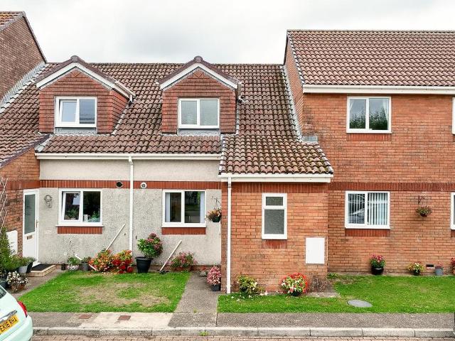 2 bedroom terraced house for sale
