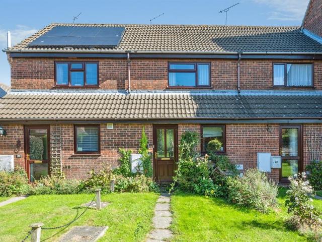 2 bedroom terraced house for sale