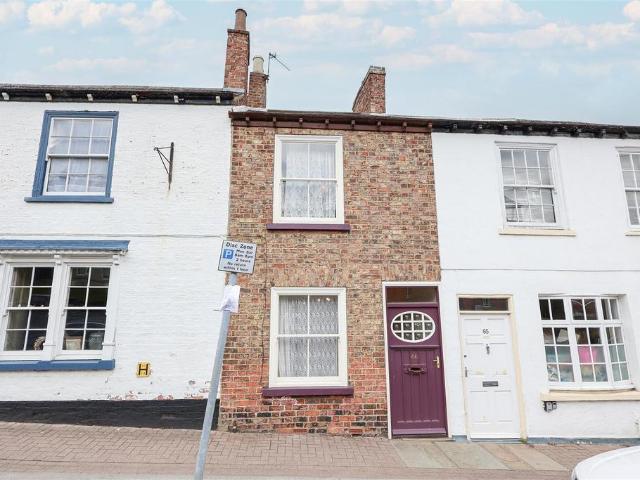 2 bedroom terraced house for sale