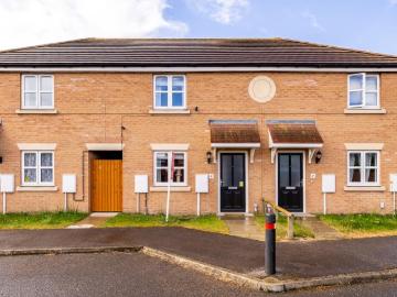 2 bedroom terraced house for sale