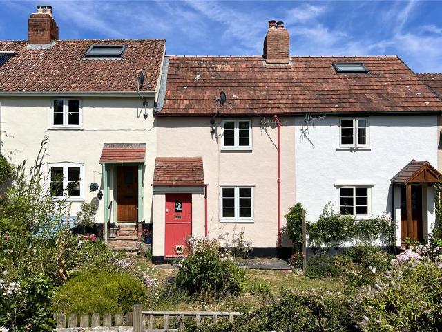 2 bedroom terraced house for sale