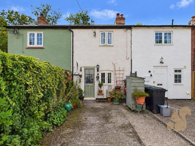 2 bedroom terraced house for sale