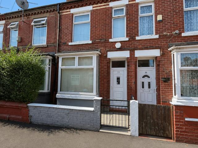 2 bedroom terraced house for sale