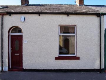 2 bedroom terraced house for sale