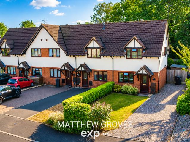 2 bedroom terraced house for sale