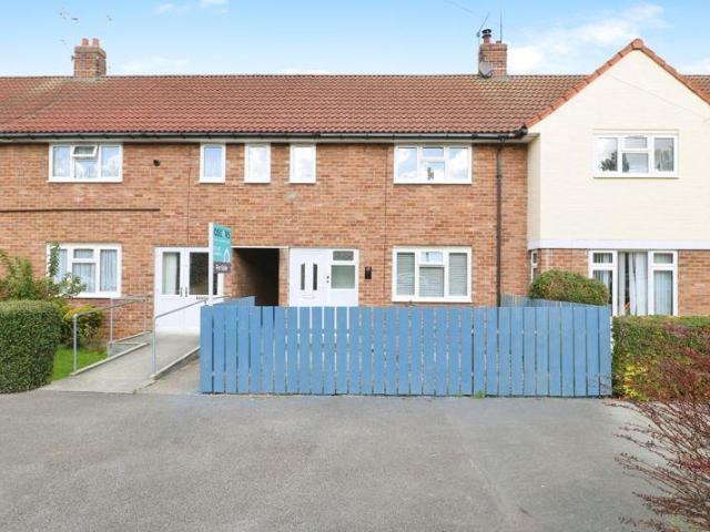 2 bedroom terraced house for sale