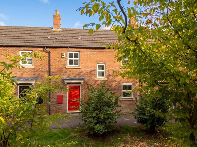 2 bedroom terraced house for sale