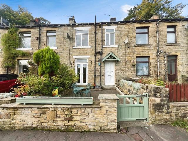 2 bedroom terraced house for sale