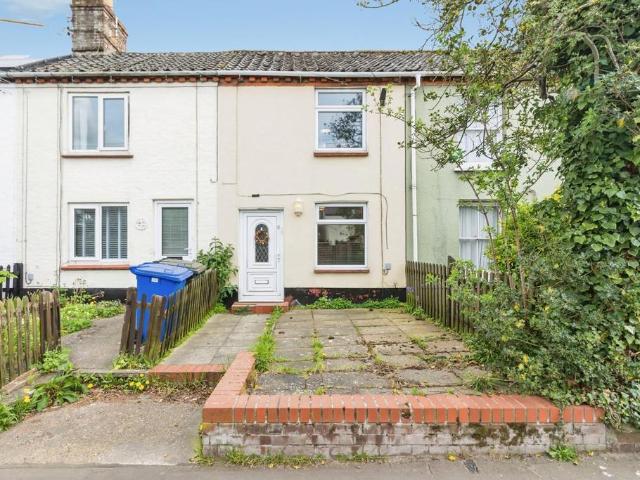 2 bedroom terraced house for sale