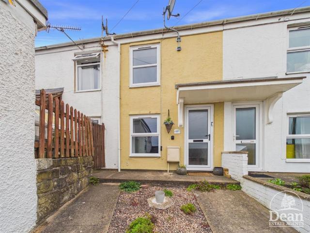 2 bedroom terraced house for sale