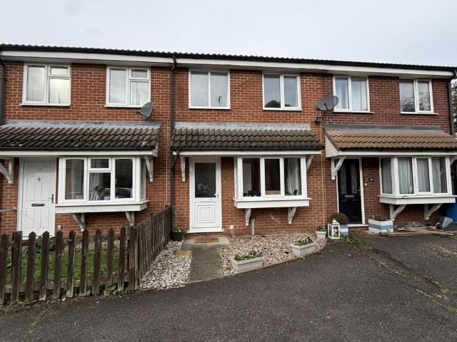 2 bedroom terraced house for sale