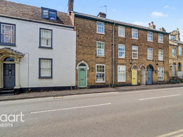 2 bedroom terraced house for sale