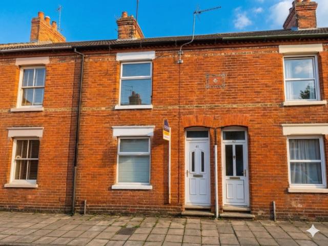 2 bedroom terraced house for sale