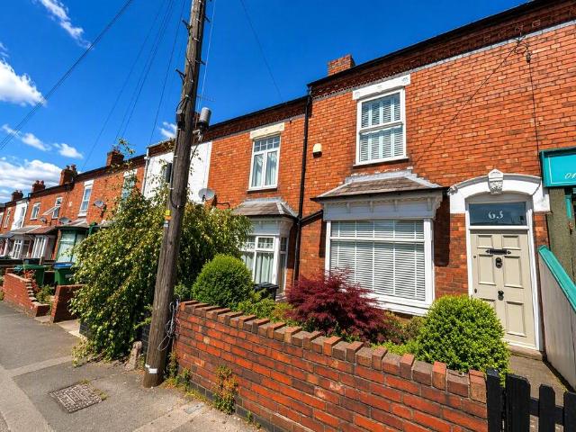 2 bedroom terraced house for sale