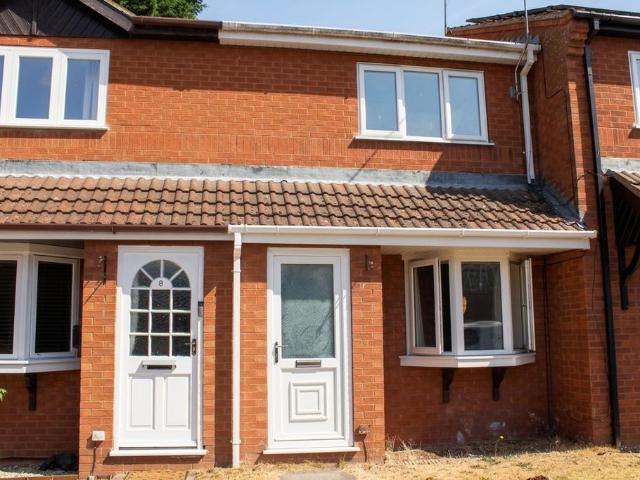 2 bedroom terraced house for sale