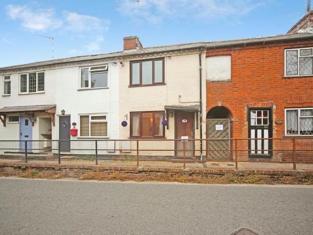 2 bedroom terraced house for sale