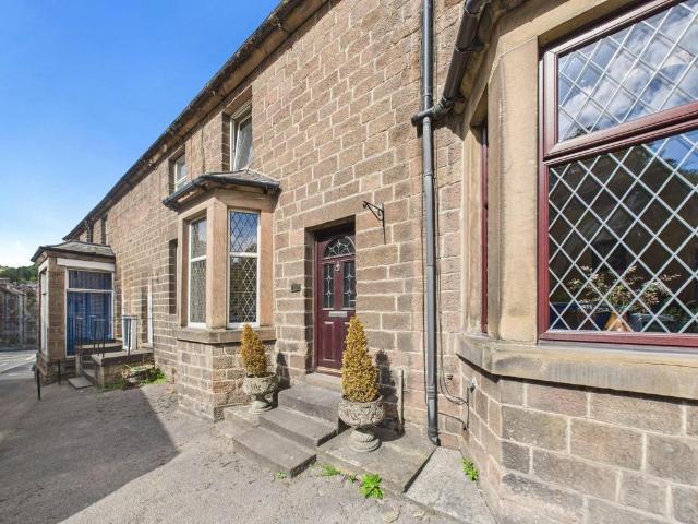 2 bedroom house for sale