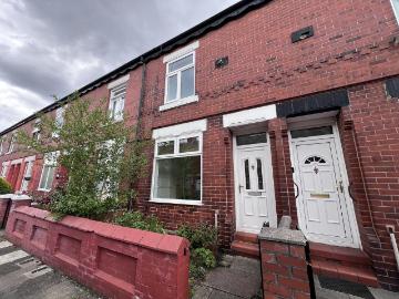 Levenshulme Manchester, M19 - Equipped kitchen