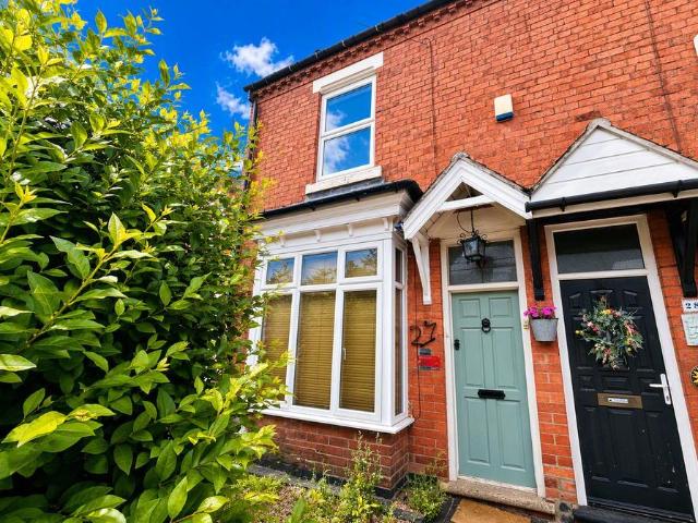 2 bedroom terraced house for sale
