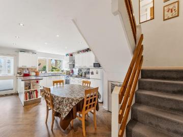 Southfields, SW18, Battersea Reach, London, Greater London