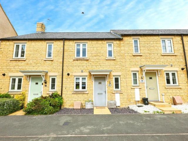 2 bedroom terraced house for sale