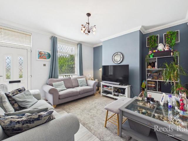 2 bedroom terraced house for sale