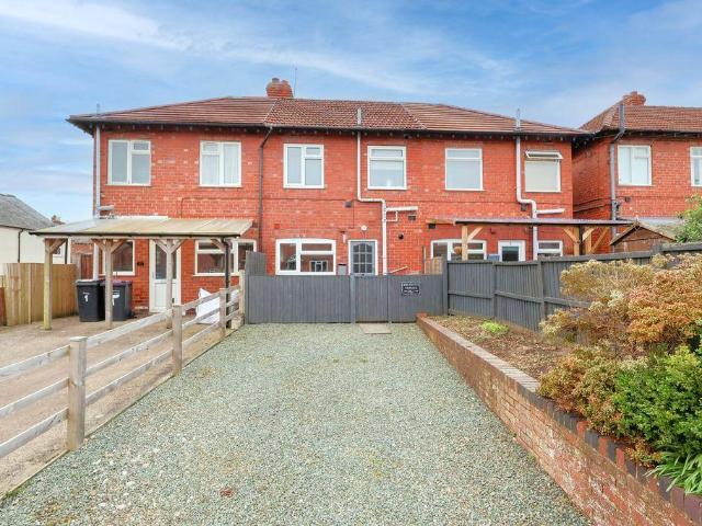 2 bedroom terraced house for sale