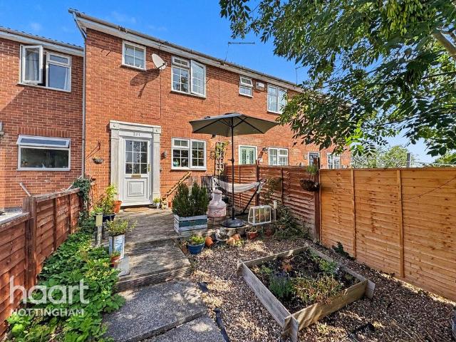 2 bedroom terraced house for sale