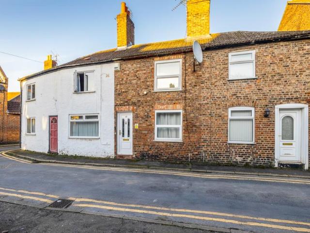 2 bedroom terraced house for sale