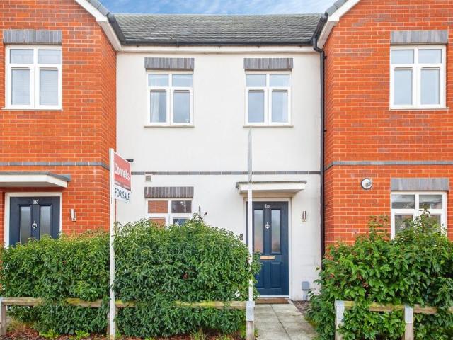 2 bedroom terraced house for sale