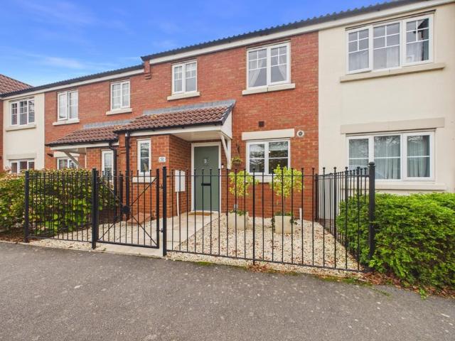 2 bedroom terraced house for sale