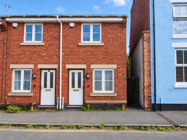2 bedroom terraced house for sale