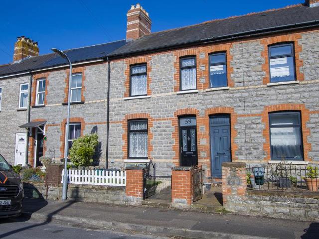 2 bedroom terraced house for sale