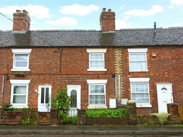 2 bedroom terraced house for sale