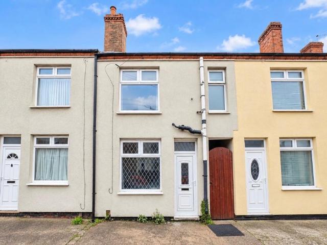 2 bedroom terraced house for sale